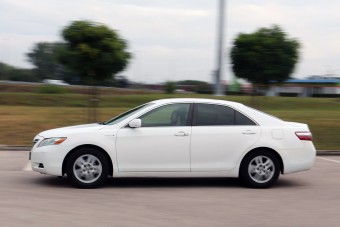 Ez a hibrid Toyota jobb vétel a Priusnál?