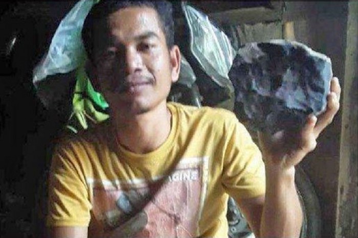 Egy csapásra gazdaggá tette a becsapódó meteor a férfit