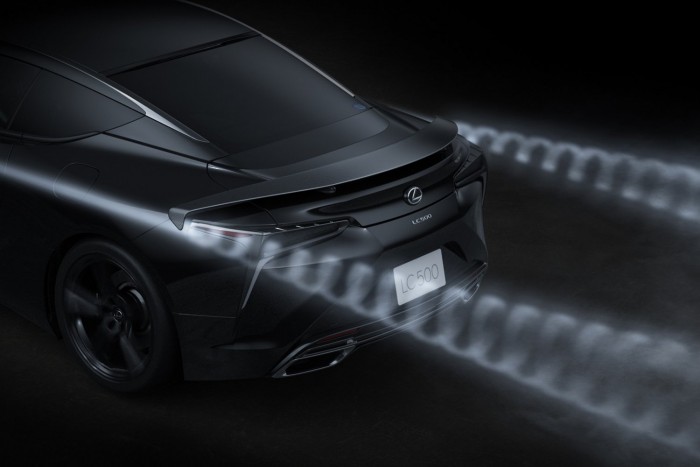 Műrepülő világbajnok tervezte ezt az autót 6