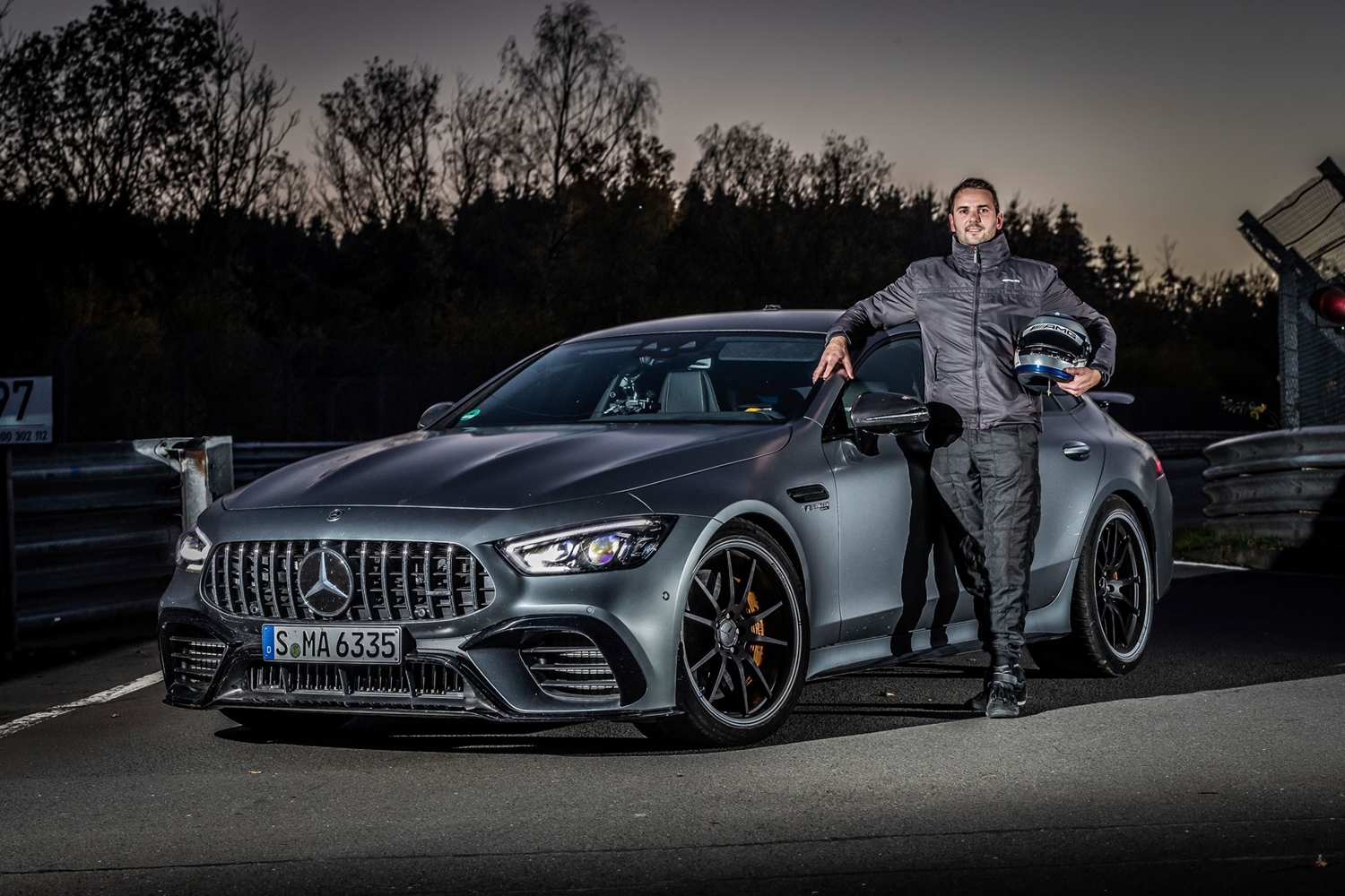 639 lóerős Mercedes a leggyorsabb négyajtós a Nürburgringen 10 639 lóerős Mercedes a leggyorsabb négyajtós a Nürburgringen 10