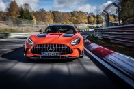 Most a Mercedes-AMG GT Black Series a leggyorsabb szériaautó a Nürburgringen 19