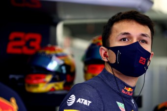 F1: Albont máris másik sorozatba küldte a Red Bull