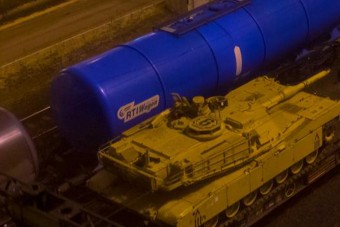 Tankok bújtak meg az éj leple alatt Kelenföldön