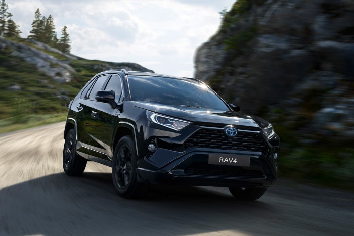 Különleges kiadással jelentkezik a Toyota RAV4 (X)