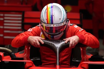 F1: Eladja idei legsikeresebb sisakját Vettel