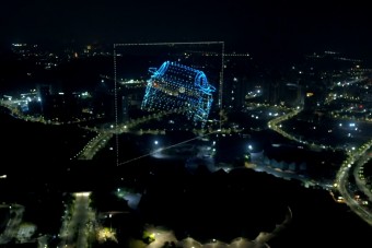 Ennél látványosabb autóbemutatót nem látsz ma