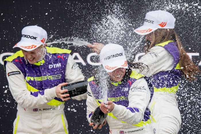 F1: Jövőre nyolc hétvégén versenyeznek a női pilóták 3