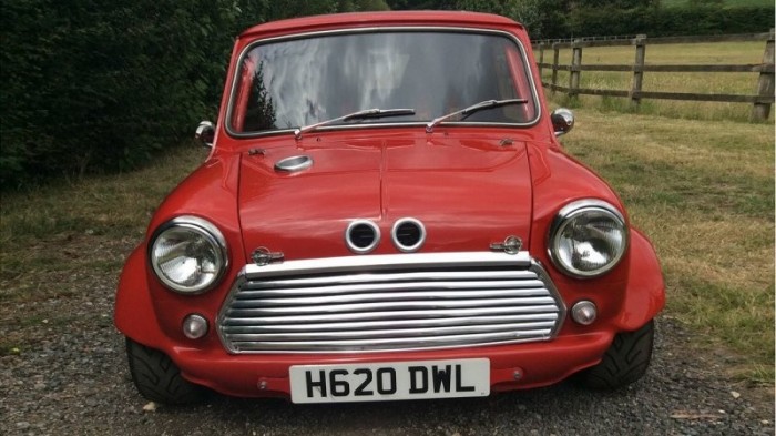 Őrült öreg Mini két motorral, 350 lóerővel 3