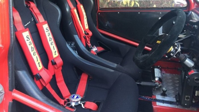 Őrült öreg Mini két motorral, 350 lóerővel 2