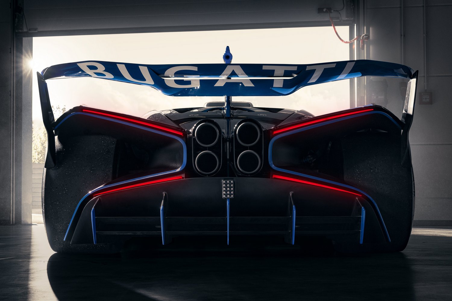 Libabőrös burkolat teszi áramvonalasabbá a Bugatti versenyautóját 19