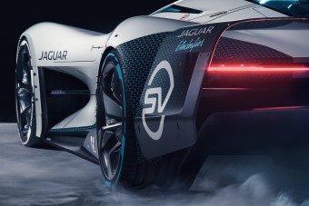 Elképesztő virtuális versenyautót épített a Jaguar 