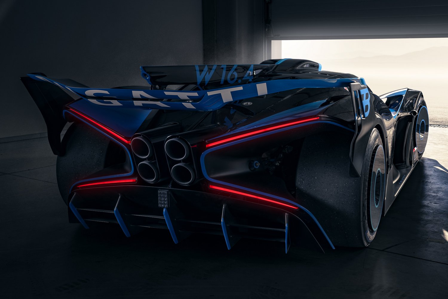 Libabőrös burkolat teszi áramvonalasabbá a Bugatti versenyautóját 18