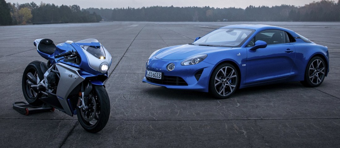 Retro sportmotort ihletett a retro sportautó