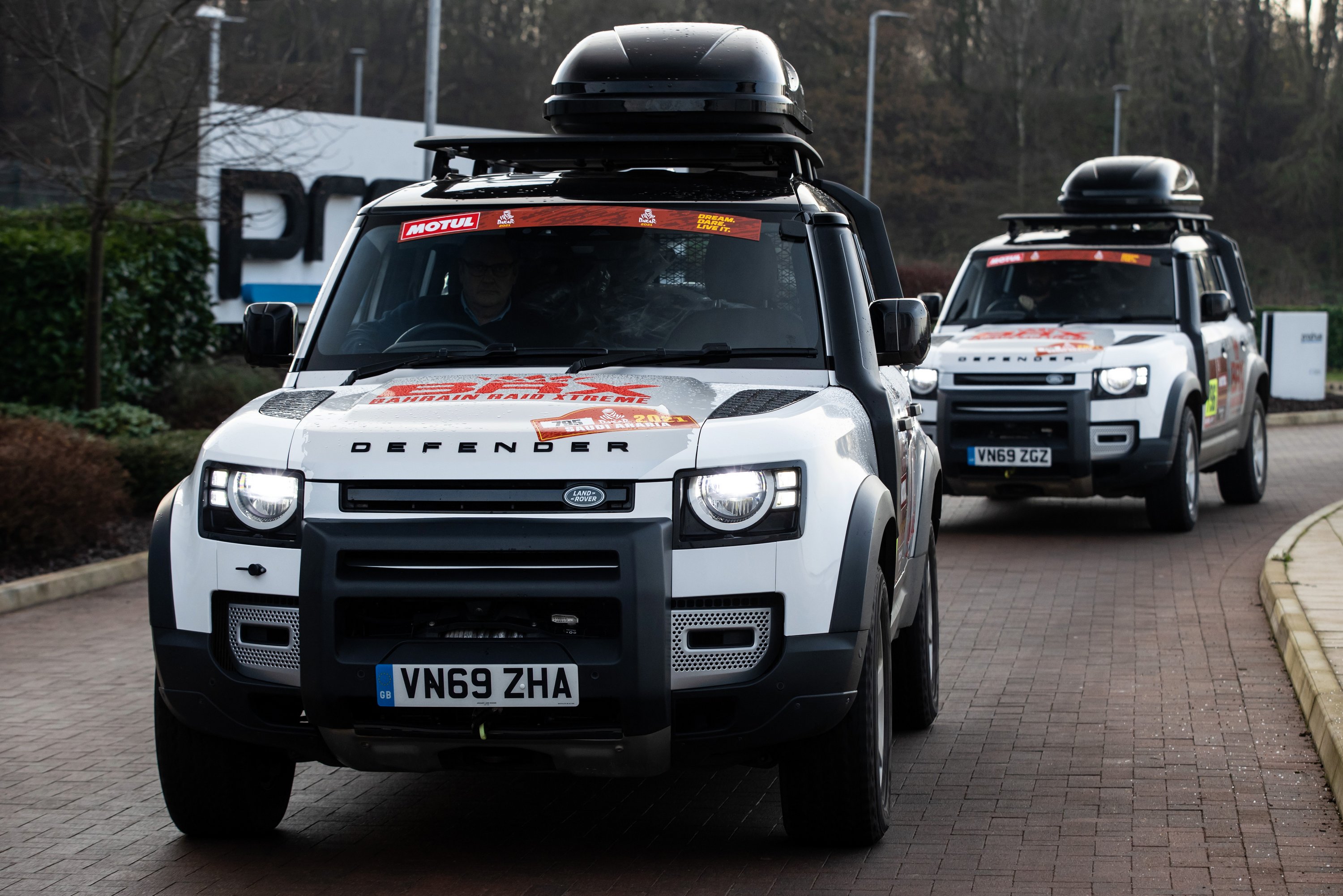 Visszatér a Dakarra a Land Rover 4