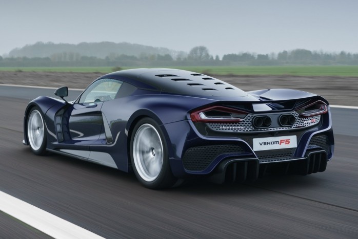 A sorozatgyártás kapujában a világ leggyorsabb autója 7