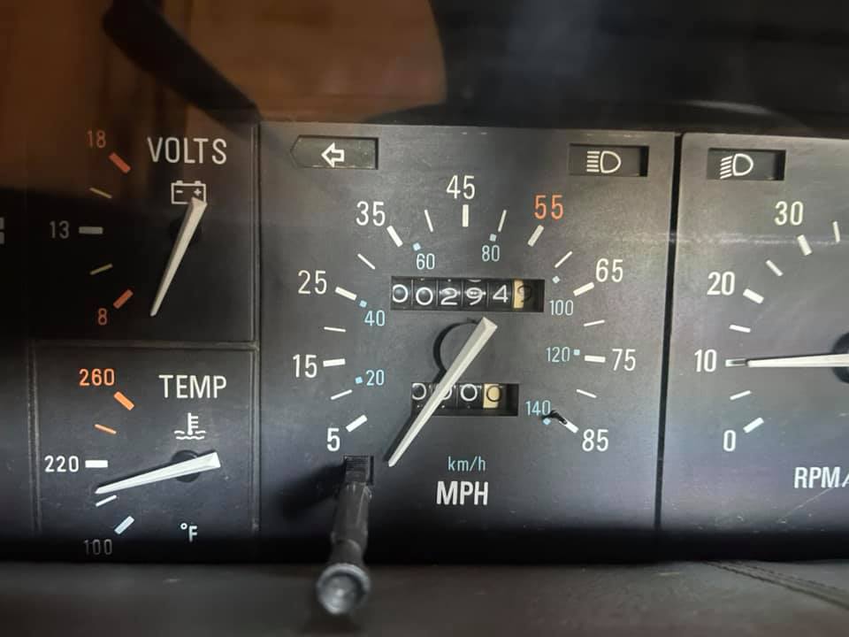 Ez a DeLorean szó szerint a múltból érkezett, mindössze 700 kilométert futott 7