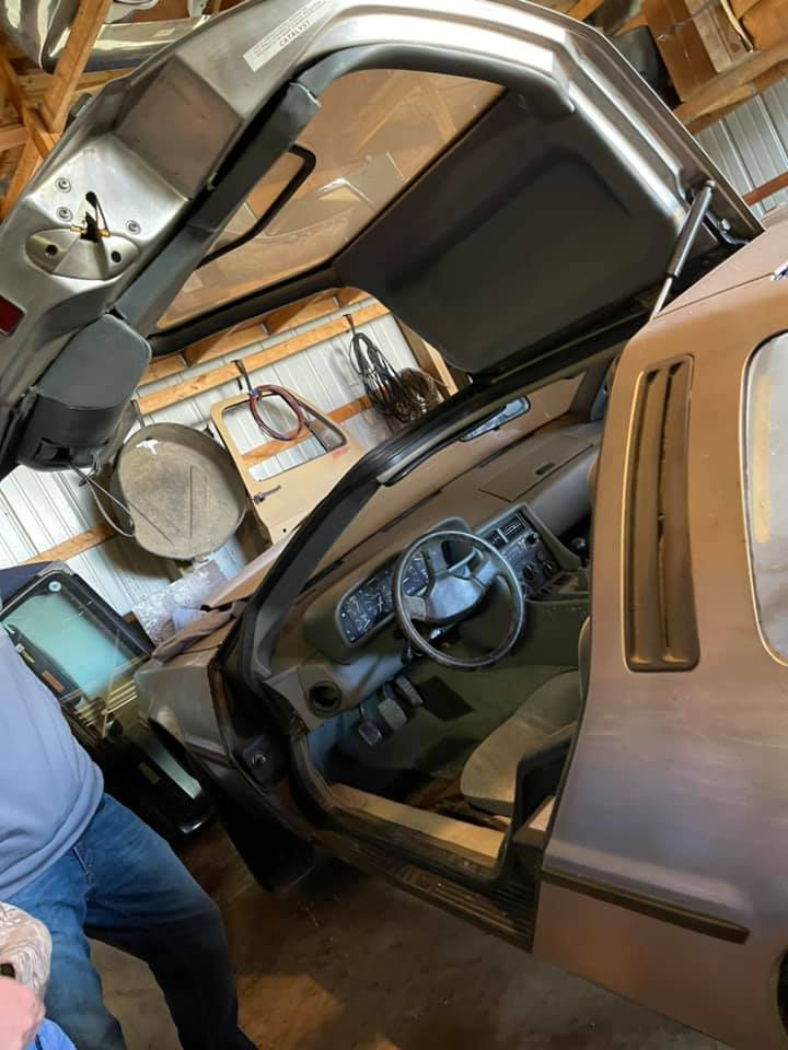 Ez a DeLorean szó szerint a múltból érkezett, mindössze 700 kilométert futott 5