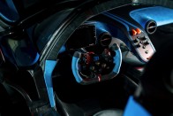 Libabőrös burkolat teszi áramvonalasabbá a Bugatti versenyautóját 33