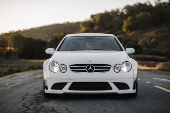 Még ma is közel 30 milliót ér a kétezres évek egyik legerősebb Mercedese