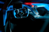 Libabőrös burkolat teszi áramvonalasabbá a Bugatti versenyautóját 31