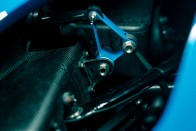 Libabőrös burkolat teszi áramvonalasabbá a Bugatti versenyautóját 30