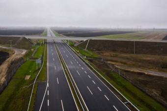 Szokatlan megoldás az új magyar gyorsforgalmi úton
