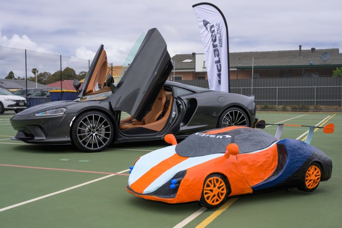 Hétévesek terveztek McLaren versenyautót 7 | Vezess Hétévesek terveztek McLaren versenyautót 7