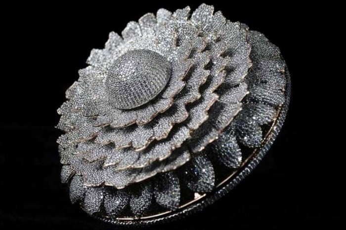 Elkészült a legtöbb gyémántot tartalmazó gyűrű, az ára megfizethetetlen