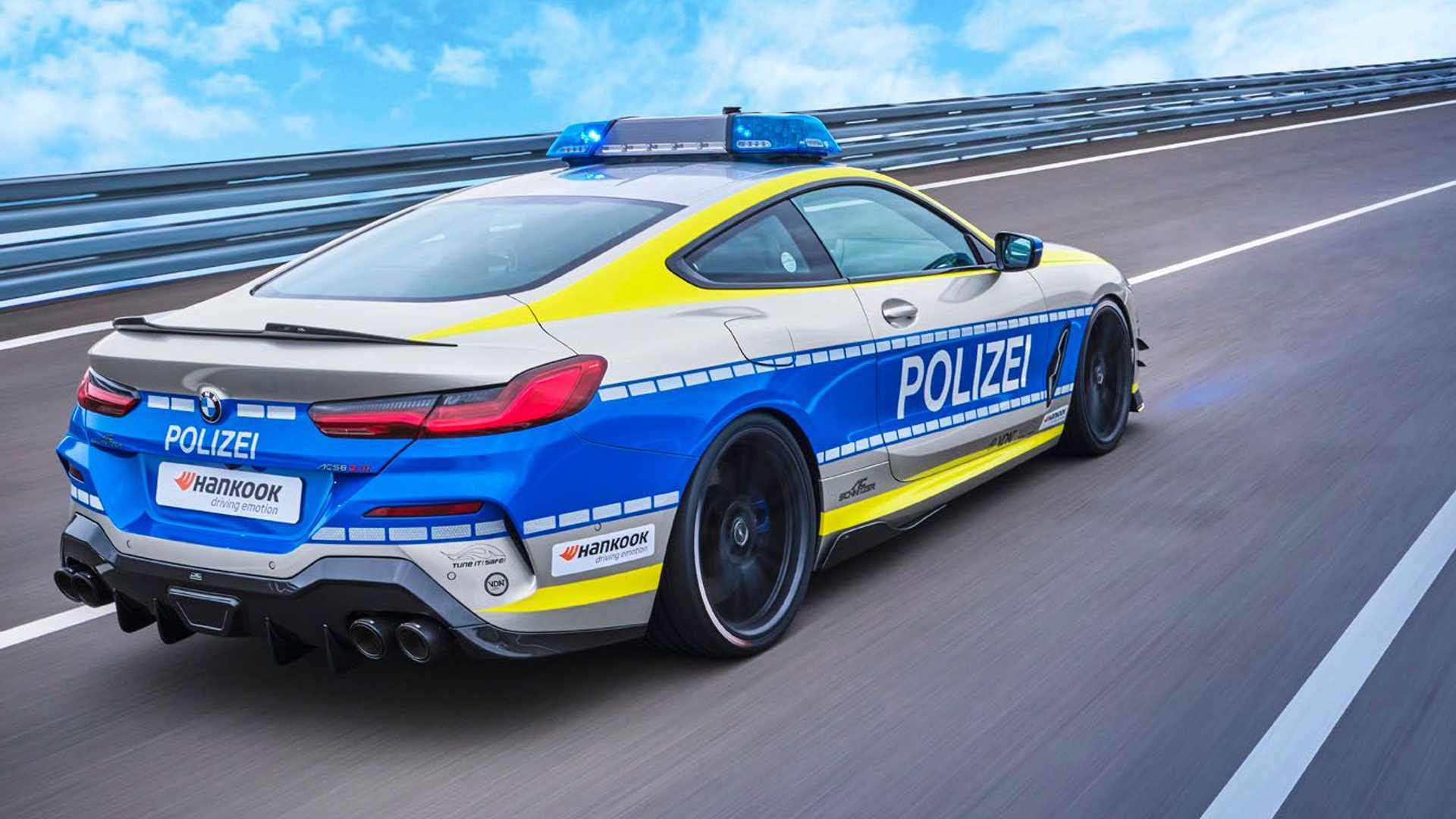Rendőrruhát kapott a BMW legmenőbb kupéja 14