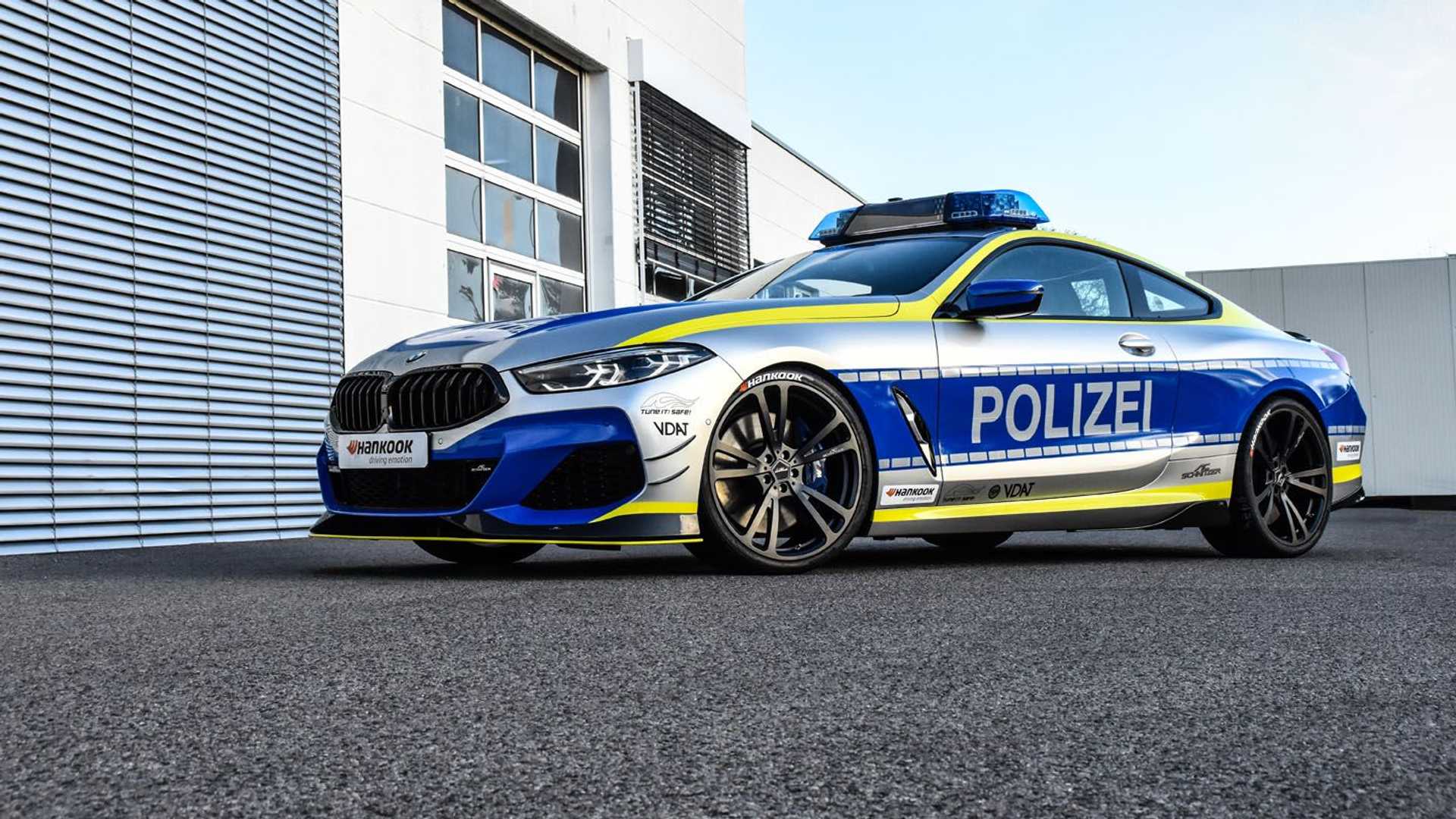 Rendőrruhát kapott a BMW legmenőbb kupéja 1