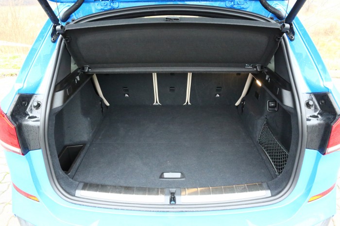 BMW-s életérzés három hengerrel, zöld rendszámmal – BMW X1 xDrive25e 11