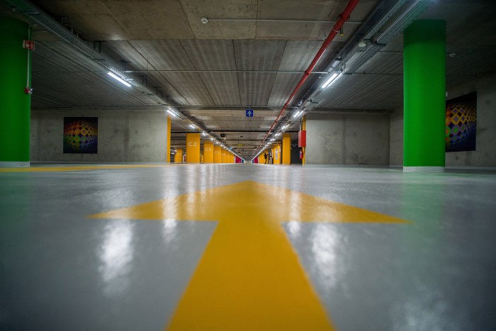 800 férőhelyes mélygarázst adtak át Budapesten