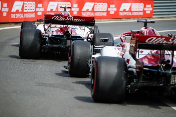 F1: Verstappen csúnyán elpáholta csapattársát 12 F1: Verstappen csúnyán elpáholta csapattársát 12
