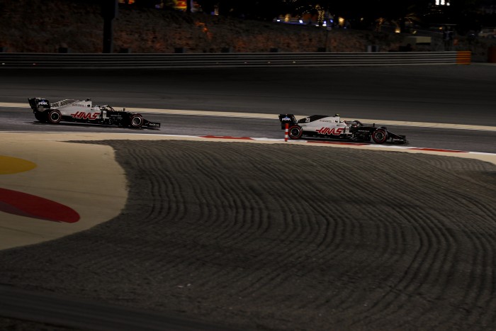 F1: Verstappen csúnyán elpáholta csapattársát 13 F1: Verstappen csúnyán elpáholta csapattársát 13