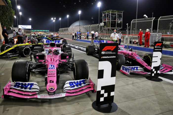F1: Verstappen csúnyán elpáholta csapattársát 5 F1: Verstappen csúnyán elpáholta csapattársát 5