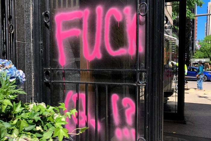 A káromkodásokról indul új sorozat a tévében