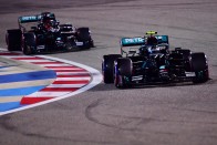 Hamilton: Bottasnak nincs szüksége védelemre 2