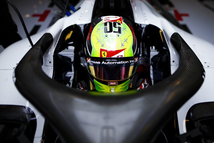 A határokat feszegette Schumi fia első F1-es munkanapján 3
