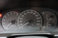 Használt autó: mit tud egy filléres japán benzines? 69
