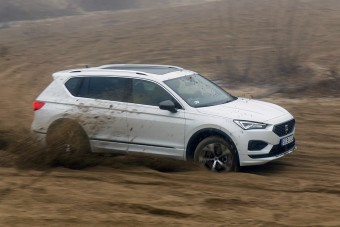 Mit tudhat 16 millióért egy SEAT Tarraco?