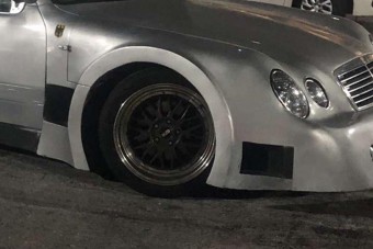 Szemgolyóba hasító jégszilánk ez a Mercedes tuning
