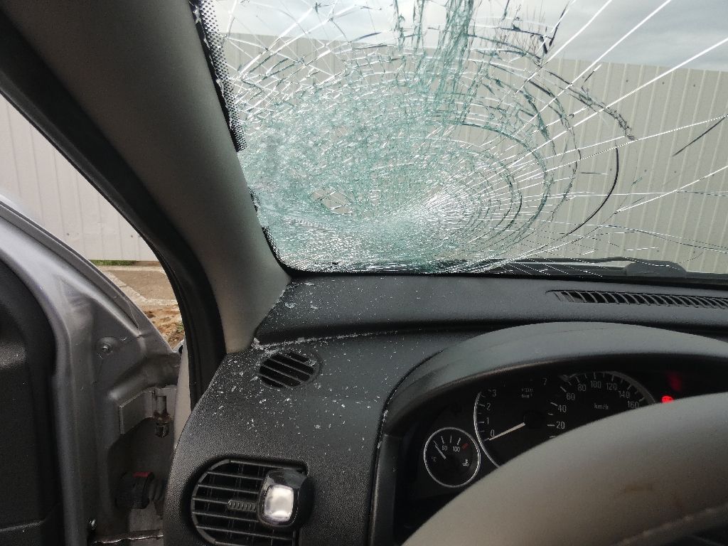 Kukásokat gázolt egy autós Mándokon 2 | Vezess Kukásokat gázolt egy autós Mándokon 2