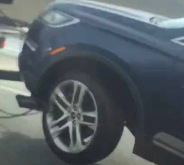 Elképesztő videón láthatjuk, hogy új értelmet nyert a horrorkaraván fogalma 1 | Vezess Elképesztő videón láthatjuk, hogy új értelmet nyert a horrorkaraván fogalma 1