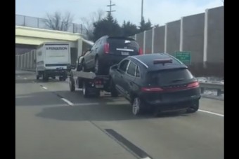 Elképesztő videón láthatjuk, hogy új értelmet nyert a horrorkaraván fogalma