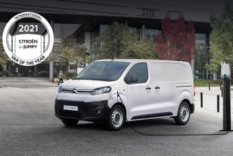 Rangos díjat gyűjtött be az ë-Jumpy