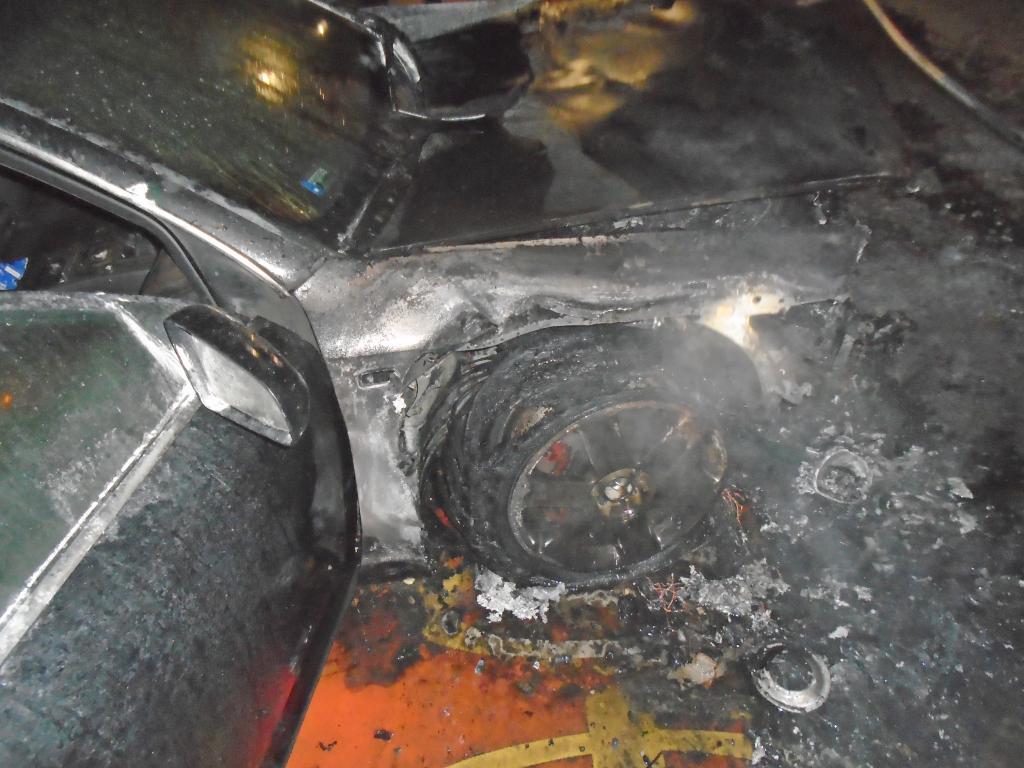 Nézni is fáj, ahogy kigyulladt egy Audi Békéscsabán 3