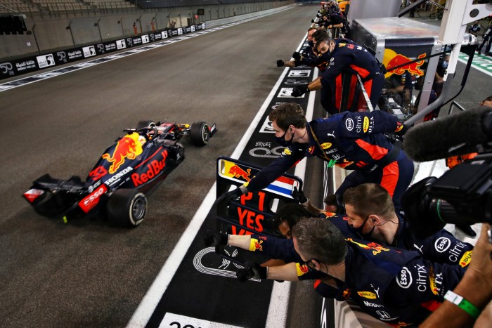 F1: „Meglepően gyors volt a Red Bull”