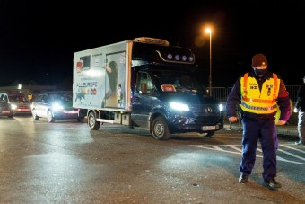 Így érkezett meg a koronavírus elleni vakcina hazánkba