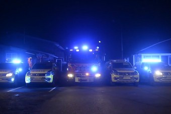 Az eddigi legjobb karácsonyi fényjátékot rendőrök rakták össze