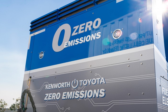 Küszöbön a Toyota környezetbarát kamionja 2